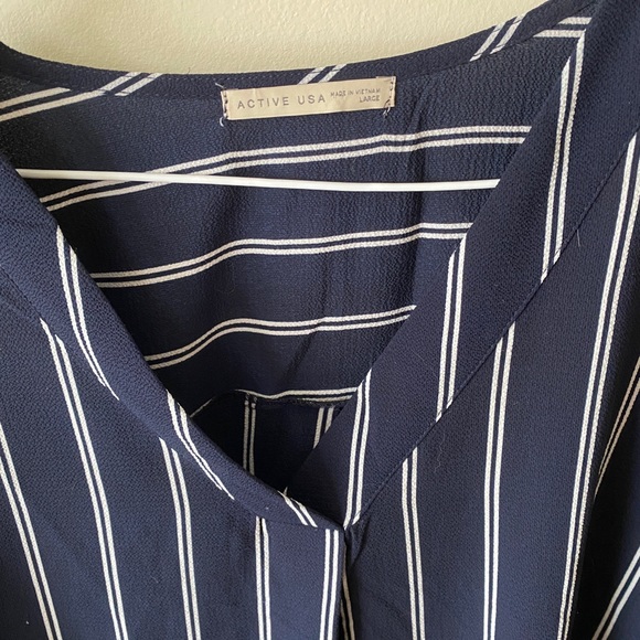 Hey! I'm Navy Stripes Blouse! - Picture 2 of 3
